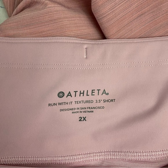 Athleta Womens Run with it textured 3.5” athletic shorts size 2X - Picture 11 of 12